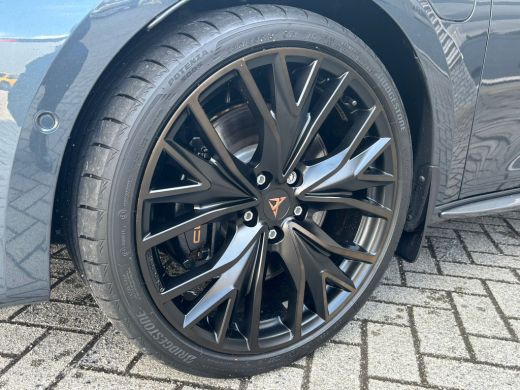 CUPRA Leon Sportstourer 1.4 245 pk e-Hybrid VZ Performance | Achteruitrijcamera | Apple Carplay/Android Auto|telefooninte... ActivLease financial lease