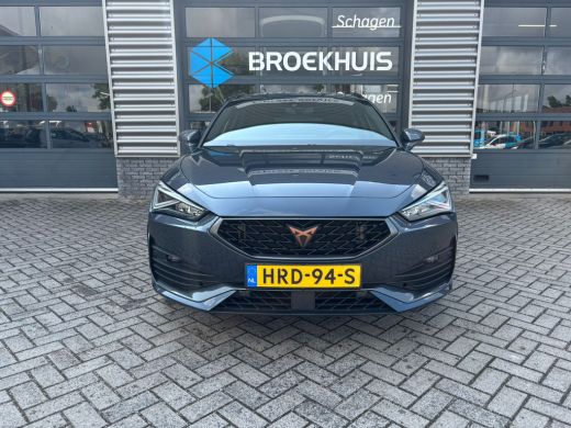 CUPRA Leon Sportstourer 1.4 245 pk e-Hybrid VZ Performance | Achteruitrijcamera | Apple Carplay/Android Auto|telefooninte... ActivLease financial lease