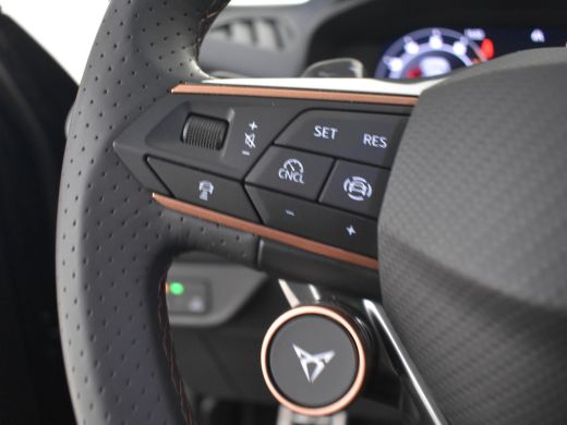 CUPRA Terramar Essential 150pk DSG/AUTO App connect | Fabrieksgarantie | Camera achter | Navigatie via app | Ada... ActivLease financial lease