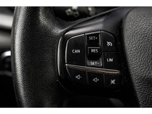 Ford Transit Custom **2.0 TDCI 131PK L2H1 | 6-Zits | Cruise | Airco | PDC | Euro 6** ActivLease financial lease