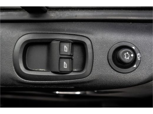 Ford Transit Custom **2.0 TDCI 131PK L2H1 | 6-Zits | Cruise | Airco | PDC | Euro 6** ActivLease financial lease