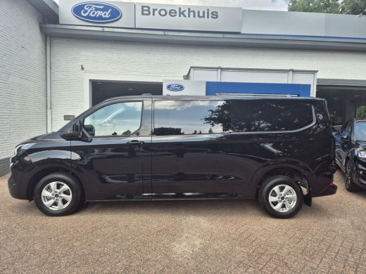 Ford Transit Custom 320 2.0 TDCI L2H1 Limited Dubbele cabine 136pk | Voorruitverw. | Navi | Carplay | Camera | Trekha... ActivLease financial lease