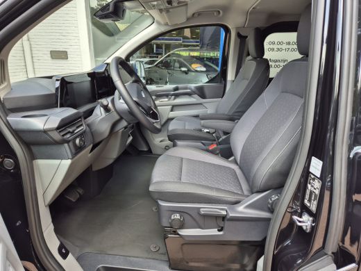 Ford Transit Custom 320 2.0 TDCI L2H1 Limited Dubbele cabine 136pk | Voorruitverw. | Navi | Carplay | Camera | Trekha... ActivLease financial lease