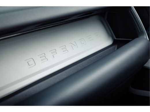 Land Rover Defender 3.0 D200 90 X-Dynamic SE | Black Pack | Afn trekhaak | Cold Climate | 20" | Stoelkoeling | Premiu... ActivLease financial lease