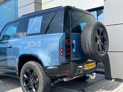 Land Rover Defender 3.0 D200 90 X-Dynamic SE | Black Pack | Afn trekhaak | Cold Climate | 20" | Stoelkoeling | Premiu... ActivLease financial lease