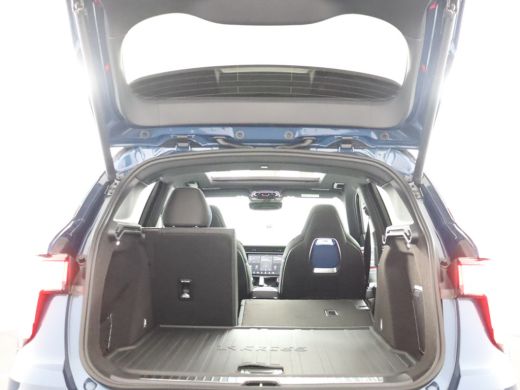 Lynk & Co 01 1.5 | Stoel + Stuurwielverwarming | Zwarte hemelbekleding | Adaptieve cruise control | BLIS | Pan... ActivLease financial lease
