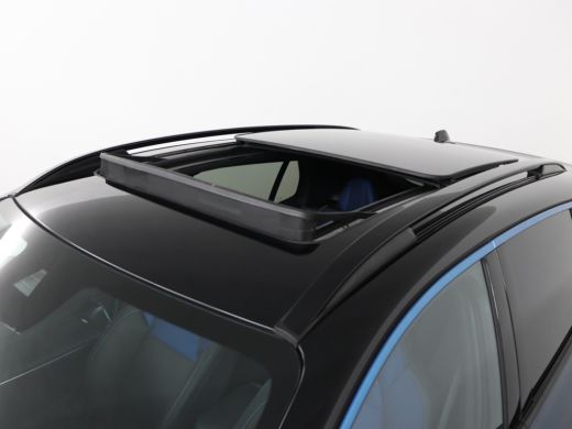 Lynk & Co 01 1.5 | Stoel + Stuurwielverwarming | Zwarte hemelbekleding | Adaptieve cruise control | BLIS | Pan... ActivLease financial lease