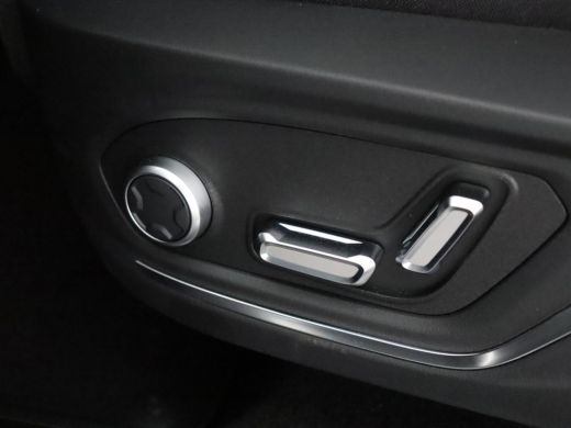 Lynk & Co 01 1.5 | Stoel + Stuurwielverwarming | Zwarte hemelbekleding | Adaptieve cruise control | BLIS | Pan... ActivLease financial lease