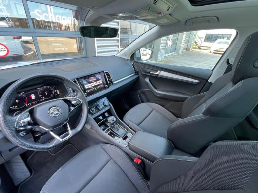 Skoda Karoq 1.5 TSI 150 pk ACT Business Edition 7-DSG | Panoramadak | Achteruitrijcamera | Apple carplay | ActivLease financial lease
