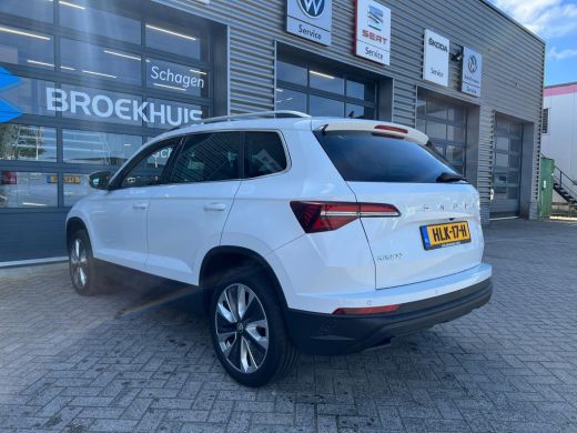Skoda Karoq 1.5 TSI 150 pk ACT Business Edition 7-DSG | Panoramadak | Achteruitrijcamera | Apple carplay | ActivLease financial lease