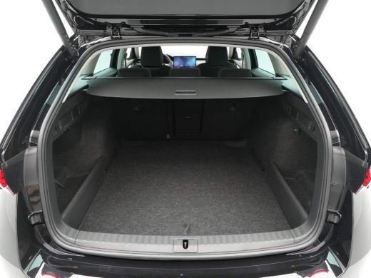 Skoda Octavia Combi 1.5 TSI 115pk Business Edition Plus Navigatie Camera Clima Cruise 198 ActivLease financial lease