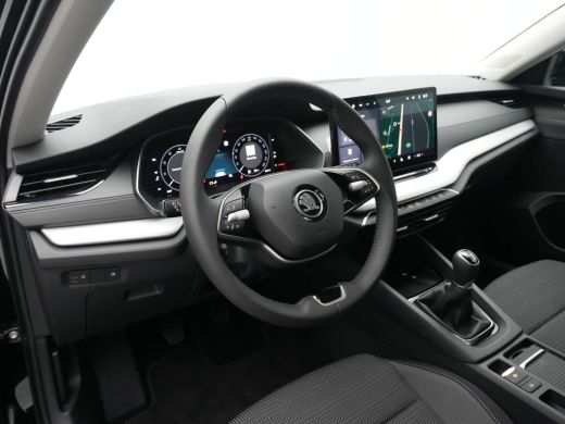 Skoda Octavia Combi 1.5 TSI 115pk Business Edition Plus Navigatie Camera Clima Cruise 198 ActivLease financial lease