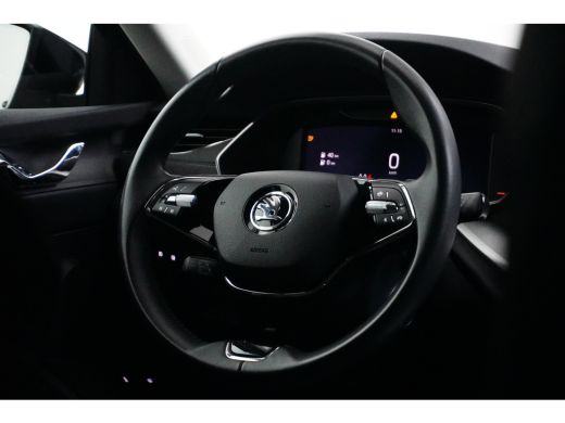 Skoda Octavia Combi Skoda Octavia 1.4 e-Hybride 204PK DSG-6 Adap. Cruise | Navi By App | Trekhaak | Camera ActivLease financial lease