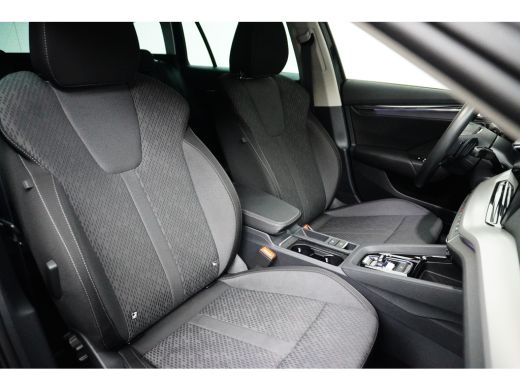 Skoda Octavia Combi Skoda Octavia 1.4 e-Hybride 204PK DSG-6 Adap. Cruise | Navi By App | Trekhaak | Camera ActivLease financial lease