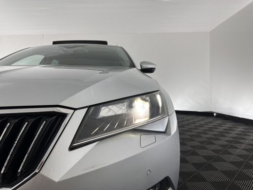 Skoda Superb Combi 1.6 TDI Clever Edition Aut. *PANO | XENON | MEMORY-PACK | NAVI-FULLMAP | COMFORT-SEATS | EC... ActivLease financial lease