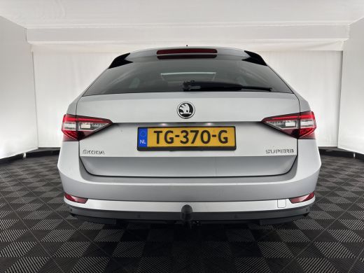 Skoda Superb Combi 1.6 TDI Clever Edition Aut. *PANO | XENON | MEMORY-PACK | NAVI-FULLMAP | COMFORT-SEATS | EC... ActivLease financial lease