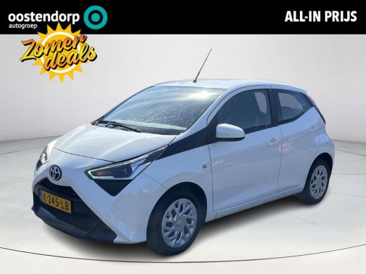 Toyota Aygo 1.0 VVT-i x-play | Apple CarPlay/Android auto | Achteruitrijcamera | Airco