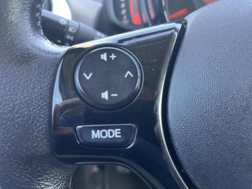 Toyota Aygo 1.0 VVT-i x-play | Apple CarPlay/Android auto | Achteruitrijcamera | Airco ActivLease financial lease