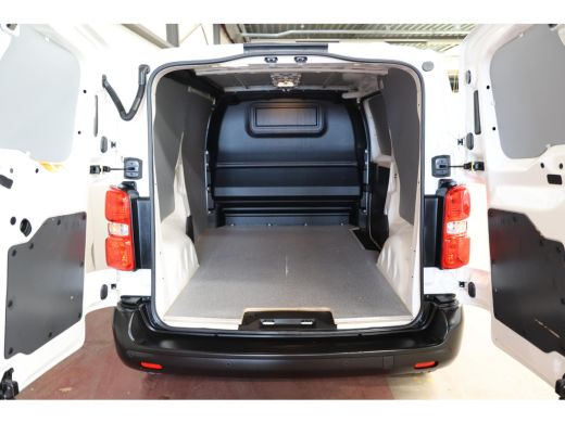 Toyota ProAce 2.0 D-4D 145PK L2H1 LANG EURO 6 ActivLease financial lease