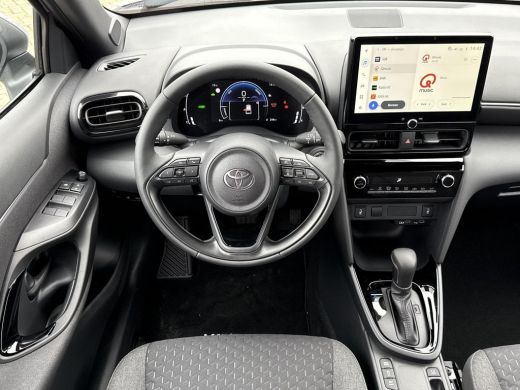 Toyota Yaris Cross 1.5 Hybrid 115 Dynamic Ultimate **STOEL EN STUURWIELVERWARMING/ KEYLESS/ PARKEERSENSOREN VOOR EN ... ActivLease financial lease