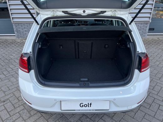 Volkswagen e-Golf E-DITION 136 pk | Airco (automatisch) | Buitenspiegels elektrisch verstel- en verwarmbaar | Cruis... ActivLease financial lease