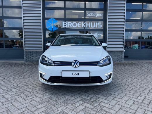 Volkswagen e-Golf E-DITION 136 pk | Airco (automatisch) | Buitenspiegels elektrisch verstel- en verwarmbaar | Cruis... ActivLease financial lease