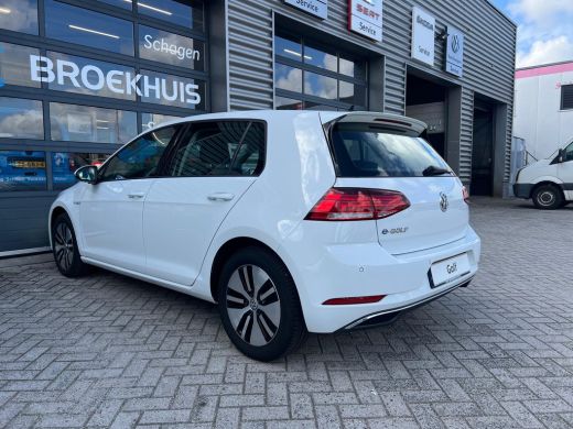 Volkswagen e-Golf E-DITION 136 pk | Airco (automatisch) | Buitenspiegels elektrisch verstel- en verwarmbaar | Cruis... ActivLease financial lease