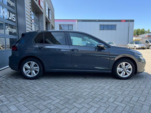 Volkswagen Golf 1.5 TSI 130 pk Life Business | Apple Carplay/Android Auto|telefoonintegratie premium | Buitenspie... ActivLease financial lease