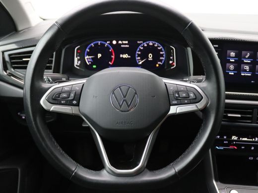 Volkswagen Polo 1.0 TSI Life DSG Navigatie, Climatronic, Cruise Control, Keyless, Parkeersensoren, Achteruitrijca... ActivLease financial lease