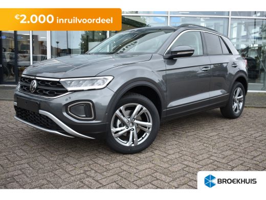 Volkswagen T-Roc Life Edition Inclusief €2000,- inruilvoordeel | 'App-Connect' draadloze smartphone integratie | B... Volkswagen T-Roc Life Edition Inclusief €2000,- inruilvoordeel | 'App-Connect' draadloze smartphone integratie | B...