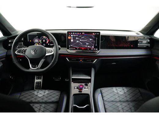 Volkswagen Tiguan 1.5 eHybrid 272 pk R-Line Business DSG-6 | Trekhaak | A-uitrij camera | Elektrische A-klep | ActivLease financial lease