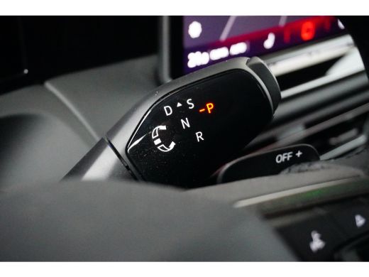 Volkswagen Tiguan 1.5 eHybrid 272 pk R-Line Business DSG-6 | Trekhaak | A-uitrij camera | Elektrische A-klep | ActivLease financial lease