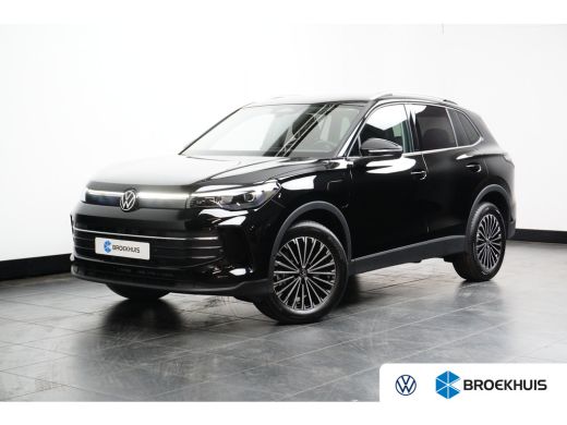 Volkswagen Tiguan 1.5 eHybrid 204 pk Life Edition | Achteruitrijcamera | Cruise control adaptief | Trekhaak elektri... Volkswagen Tiguan 1.5 eHybrid 204 pk Life Edition | Achteruitrijcamera | Cruise control adaptief | Trekhaak elektri...