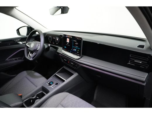 Volkswagen Tiguan 1.5 eHybrid 204 pk Life Edition | Achteruitrijcamera | Cruise control adaptief | Trekhaak elektri... ActivLease financial lease