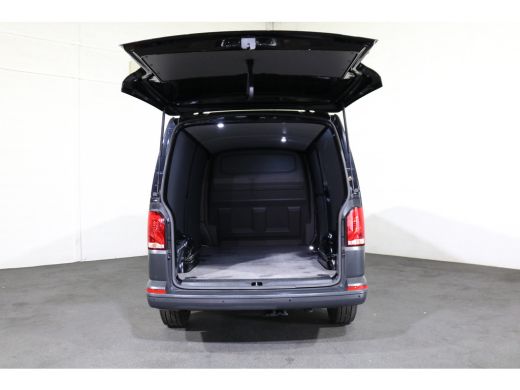 Volkswagen Transporter 2.0 TDI L2 H1 Airco Navigatie Camera Achterklep ActivLease financial lease