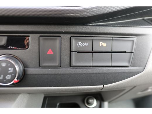 Volkswagen Transporter 2.0 TDI L2 H1 Airco Navigatie Camera Achterklep ActivLease financial lease