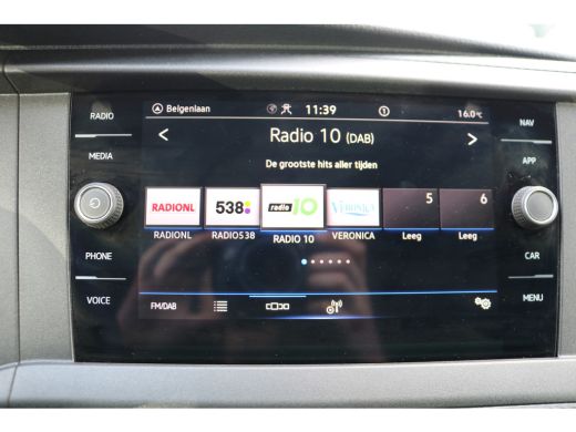 Volkswagen Transporter 2.0 TDI L2 H1 Airco Navigatie Camera Achterklep ActivLease financial lease