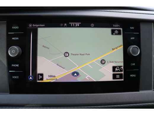 Volkswagen Transporter 2.0 TDI L2 H1 Airco Navigatie Camera Achterklep ActivLease financial lease