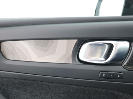 Volvo  C40 Twin Ultimate Elektrisch verstelbare stoel incl. geheugen | Premium Audio by Harman Kardon | Visu... ActivLease financial lease