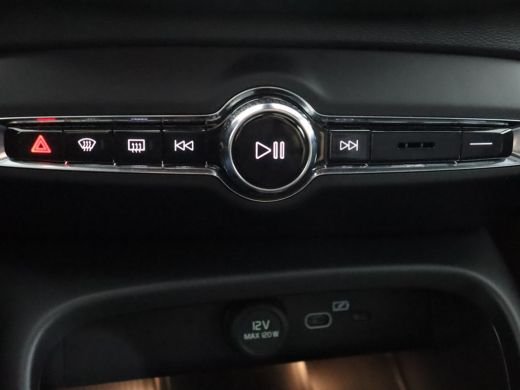 Volvo  C40 Twin Ultimate Elektrisch verstelbare stoel incl. geheugen | Premium Audio by Harman Kardon | Visu... ActivLease financial lease