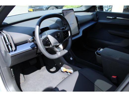 Volvo  EX30 Single Motor Extended Range Plus 69 kWh | Achteropkomend verkeer waarschuwing | Alarmsysteem | Ap... ActivLease financial lease