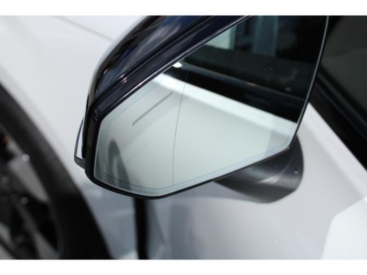Volvo  EX30 Single Motor Extended Range Plus 69 kWh | Achteropkomend verkeer waarschuwing | Alarmsysteem | Ap... ActivLease financial lease