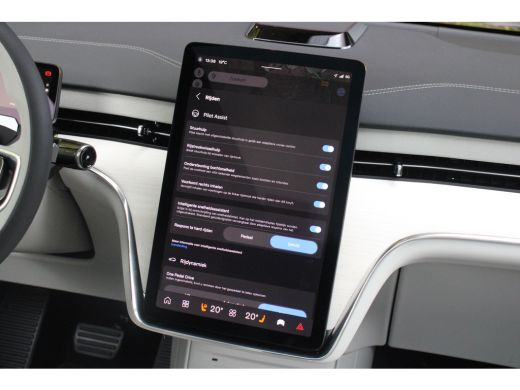 Volvo  EX90 Twin Motor Ultra 7p. 111 kWh | Trekhaak | 360 Camera | Luchtvering | Massage | BOSE | Head-up | P... ActivLease financial lease