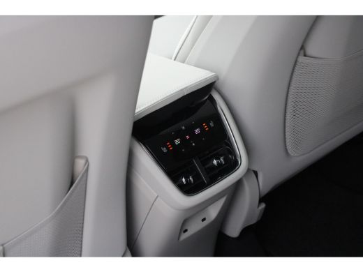 Volvo  EX90 Twin Motor Ultra 7p. 111 kWh | Trekhaak | 360 Camera | Luchtvering | Massage | BOSE | Head-up | P... ActivLease financial lease