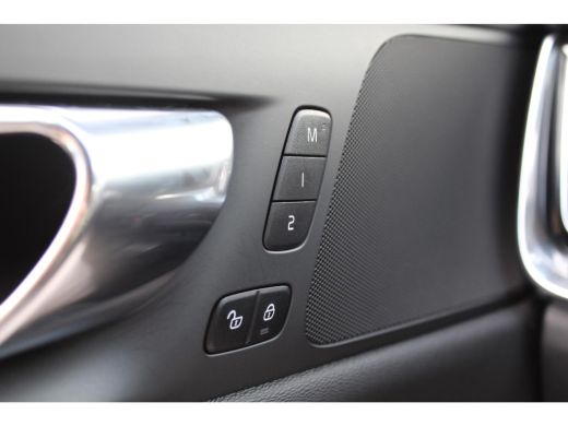 Volvo  S60 2.0 B3 R-Design | Stoel + Stuurwielverwarming | Parkeercamera | Parkeersensoren V+A | ActivLease financial lease