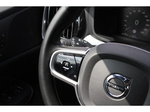 Volvo  S60 2.0 B3 R-Design | Stoel + Stuurwielverwarming | Parkeercamera | Parkeersensoren V+A | ActivLease financial lease