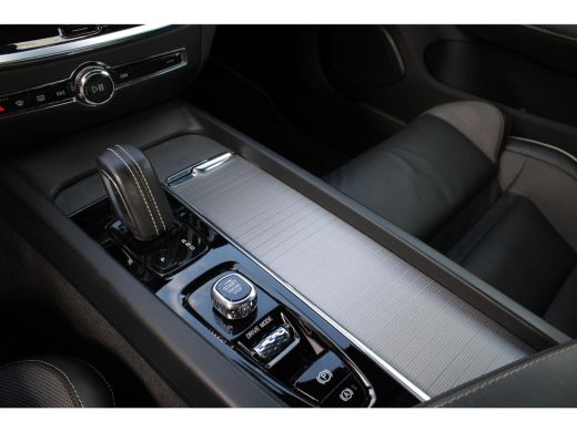 Volvo  S60 2.0 B3 R-Design | Stoel + Stuurwielverwarming | Parkeercamera | Parkeersensoren V+A | ActivLease financial lease