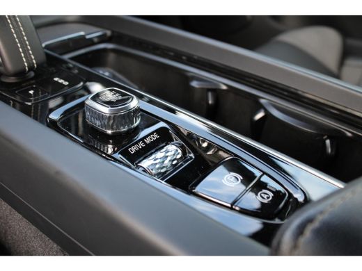Volvo  S60 2.0 B3 R-Design | Stoel + Stuurwielverwarming | Parkeercamera | Parkeersensoren V+A | ActivLease financial lease