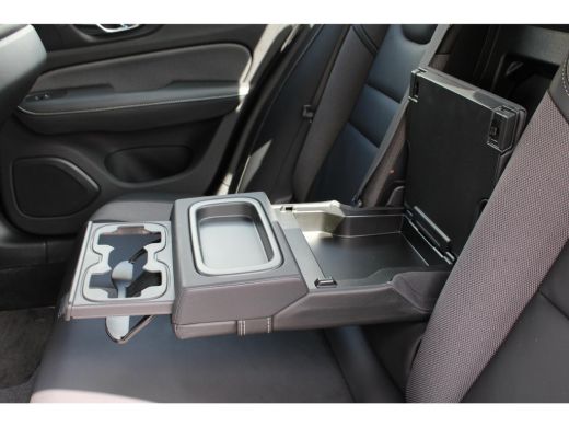 Volvo  S60 2.0 B3 R-Design | Stoel + Stuurwielverwarming | Parkeercamera | Parkeersensoren V+A | ActivLease financial lease