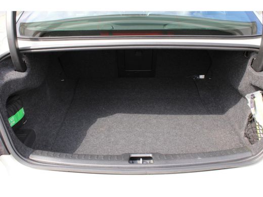 Volvo  S60 2.0 B3 R-Design | Stoel + Stuurwielverwarming | Parkeercamera | Parkeersensoren V+A | ActivLease financial lease